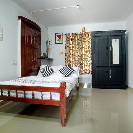 Appartamento Wayanad Palm Grove Retreat G Floor Sultan Bathery Esterno foto