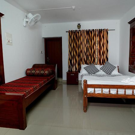 Appartamento Wayanad Palm Grove Retreat G Floor Sultan Bathery Esterno foto
