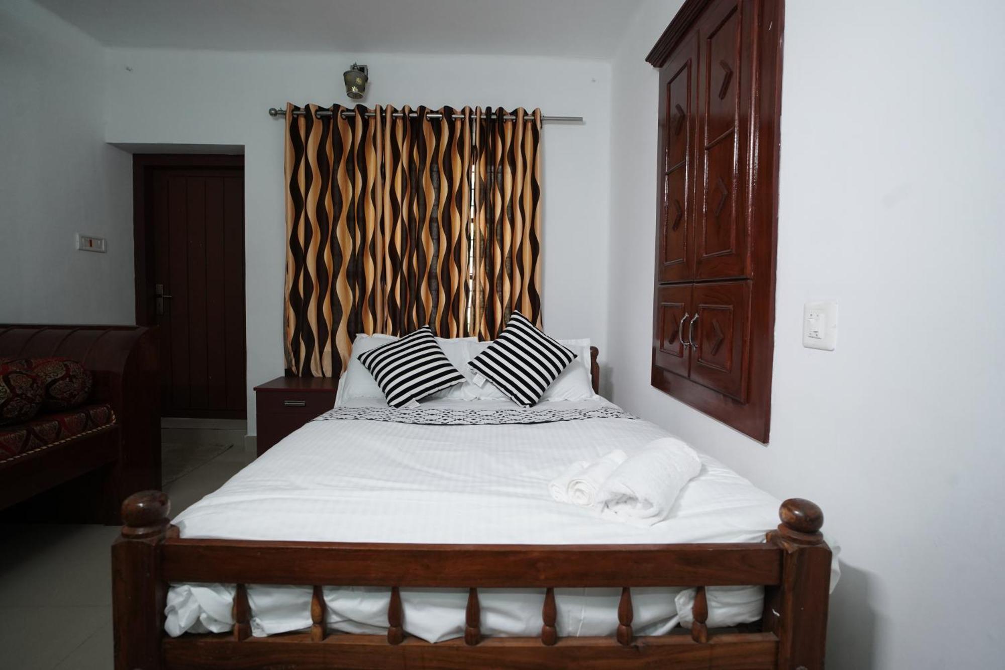 Appartamento Wayanad Palm Grove Retreat G Floor Sultan Bathery Esterno foto